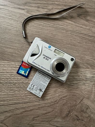 digital camera
