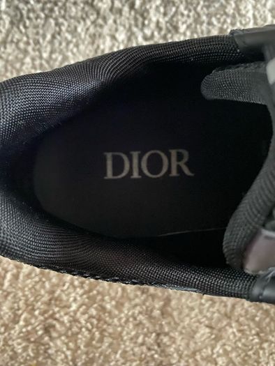 Dior B22