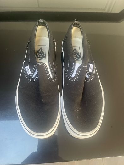womans runners vans.