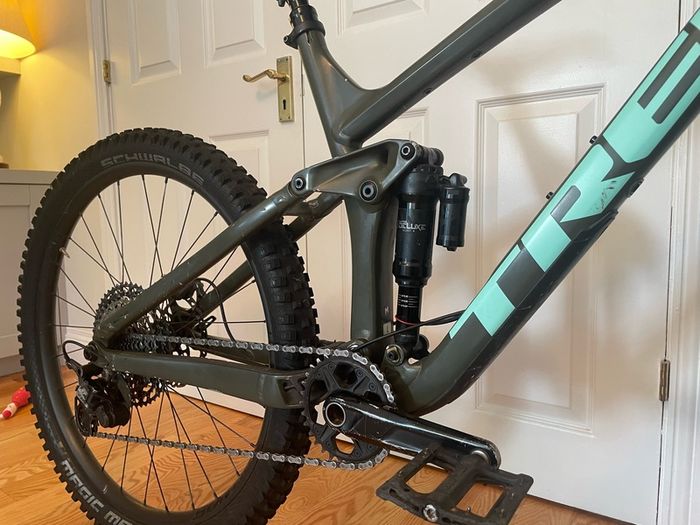 Trek Remedy 8 Full Suspension Mountain Bike