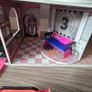 LOL Dolls House, accessories and 2 cars Image 7
