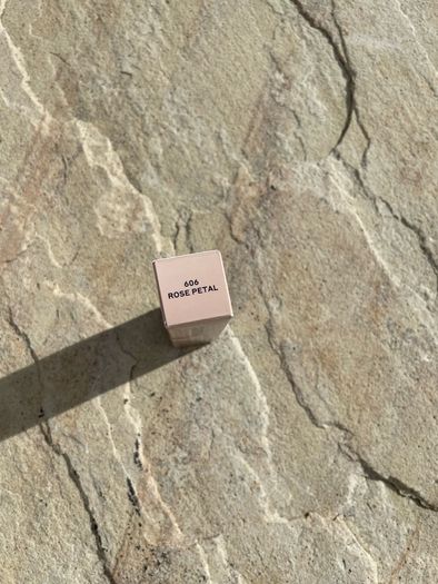 Burberry Brit Shine Lipstick