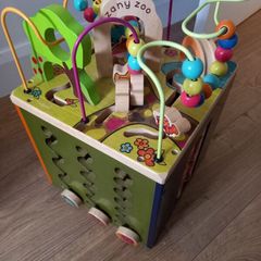 Zany Zoo activity cube