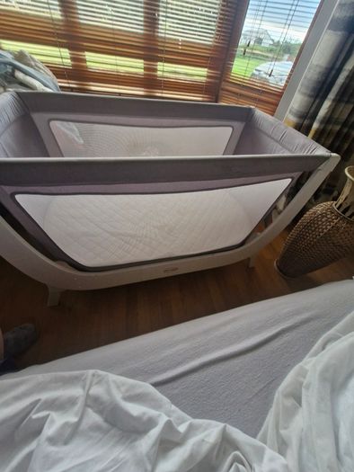 Shnuggle air cot