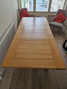 Extendable Oak Dining Table