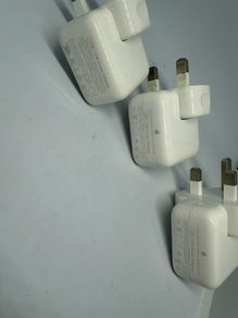 Genuine Apple 12W USB Power Adapter Plug