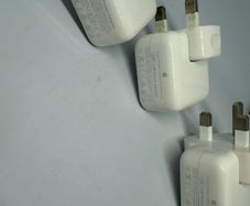 Genuine Apple 12W USB Power Adapter Plug