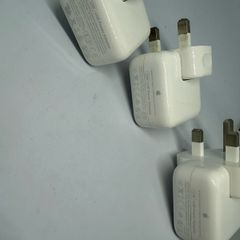 Genuine Apple 12W USB Power Adapter Plug