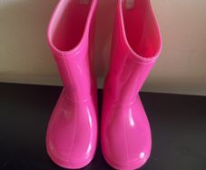 wellies