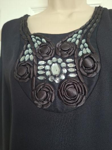 Via Veneto Black Shift Dress Size 14
