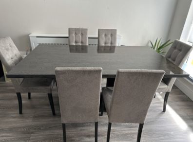 6 Seater Dining Table - Extendable