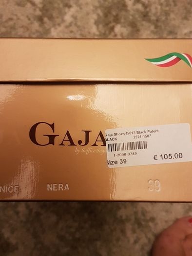 Designer ladies shoes size 39/6
