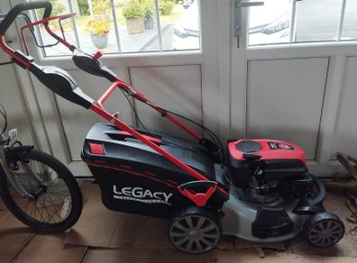 Petrol Lawn mower
