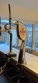 bar tap