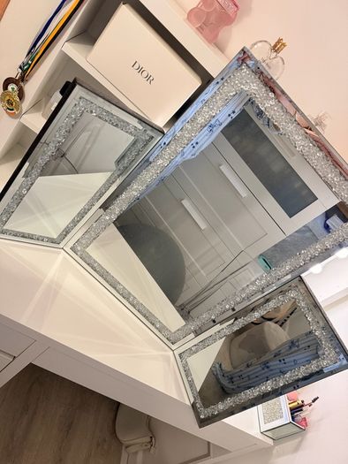 vanity mirror