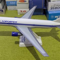 Aeroflot 1:200 scale model airplane, Boeing 767 aircraft