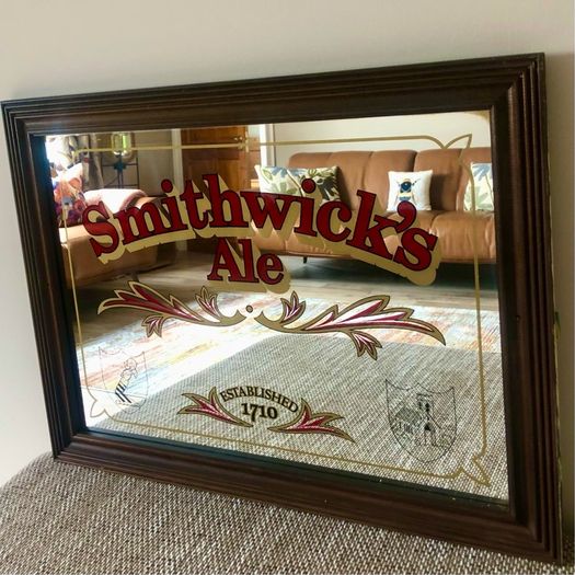 Pub mirror