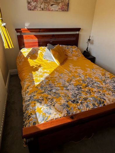 Doubke bed