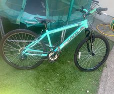 Kids Bike excellent condition 26 inch wheels