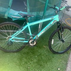 Kids Bike excellent condition 26 inch wheels
