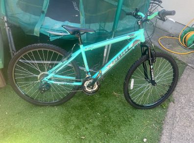 Kids Bike excellent condition 26 inch wheels