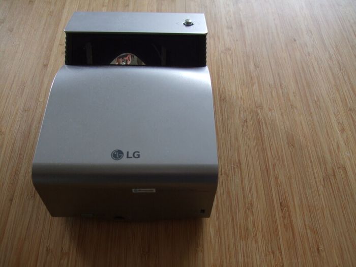 For Parts - LG Projector