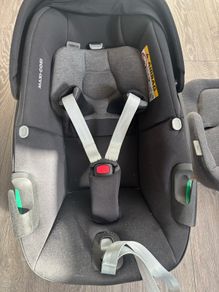 MaxiCosi Pebble 360 and base