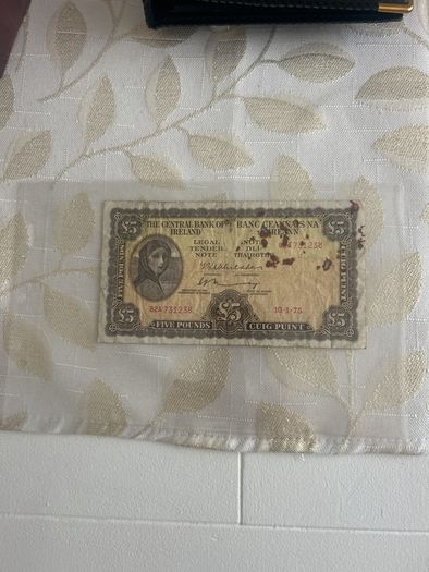 5 pound lady Lavery 1975