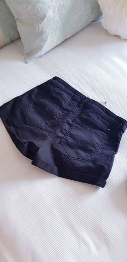 H&M Black Shorts - Size 8