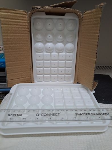 Ice Cube Tray Set with Storage Bin