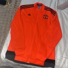Manchester United Top Medium