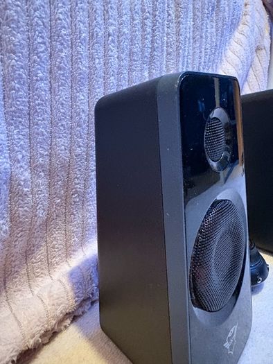 Gaming speakers