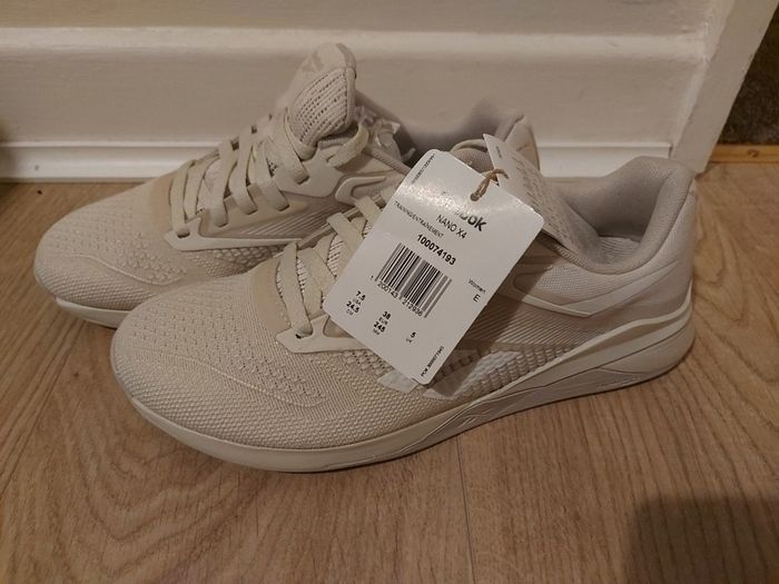 New with tags RRP 120 Eur Ladies Woman Trainers Shoes size 5 UK Nano X4 biege White sneakers