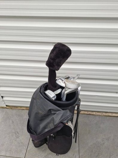 golf bag and clubs