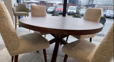 Round Dining Table, Ex Display Like New