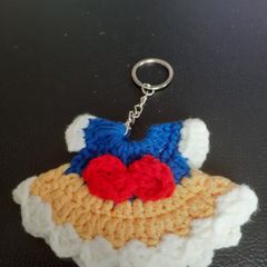 Snow white crochet dress key ring can be hung on christmas tree 7 euro