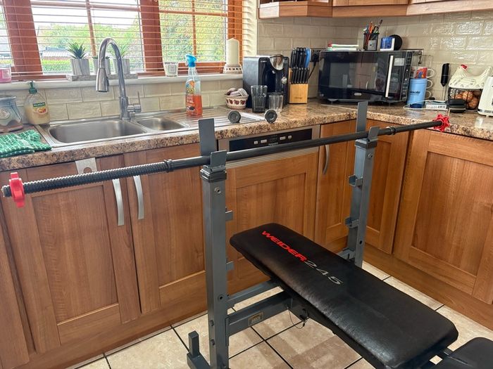 Weight Bench With Leg Developer Attachment, Ab Bench, Barbell, Dumbbell, 50kg Weights.