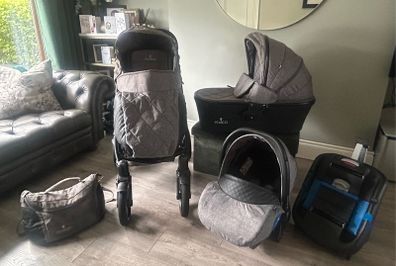 Venicci Travel System