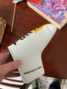 Blade putter cover like new