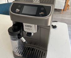 Delonghi Magnifica Plus Automatic Coffee Machine