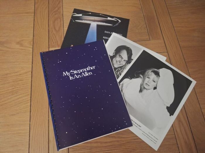 1988 My Stepmother Is An Alien Press Kit