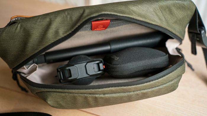 DJI Osmo 360 Adventure Combo  + Cage + PGYTECH OneGo Solo V2 4L Camera bag