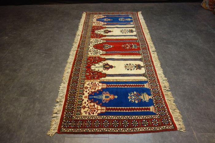 P.ersian Bukhara Rug 2.45 x 0.95 (BUD)