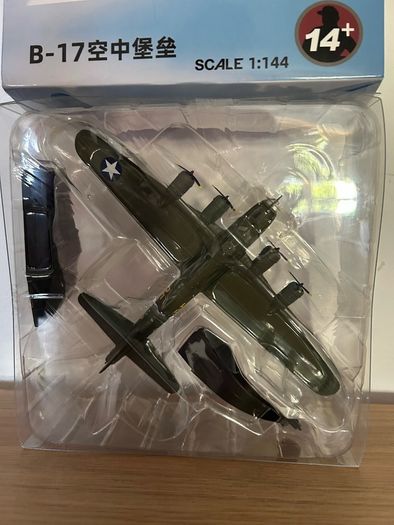 Model Airplane B 17