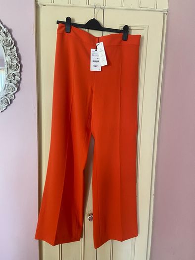 Fab Zara Bloggers Insta Famous Pumpkin Orange Suit Co Ord Blazer and Trousers   Size XL UK 14