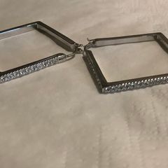 Beautiful Pair Earrings