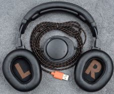 JBL Quantum 400 Gaming Headset with Mic & Game-Chat Dial
