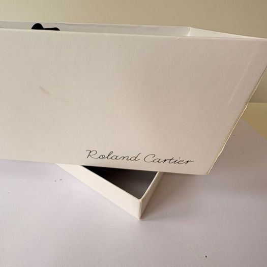 BNIB: Roland Cartier Shoes. Size 6