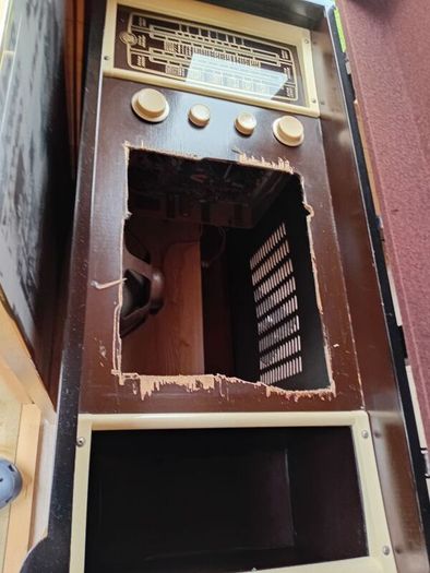 Old radio gram