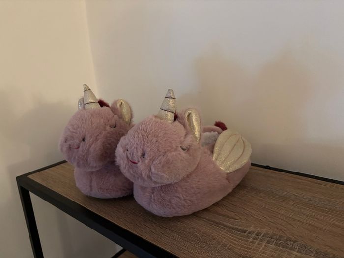 Fluffy Pink Unicorn Slippers Very Good Condition